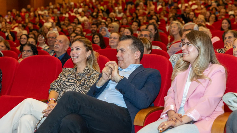 5. Yenişehir Komedi Oyunları Festivali binlerce sanatseveri ağırladı