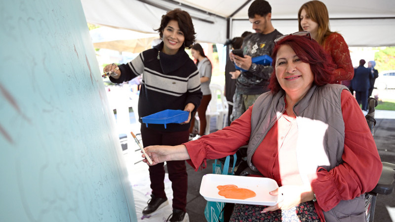 BÜYÜKŞEHİR BELEDİYESİ, ENGELSİZ YAŞAM PARKI’NDA RENKLİ ETKİNLİKLERE EV SAHİPLİĞİ YAPTI