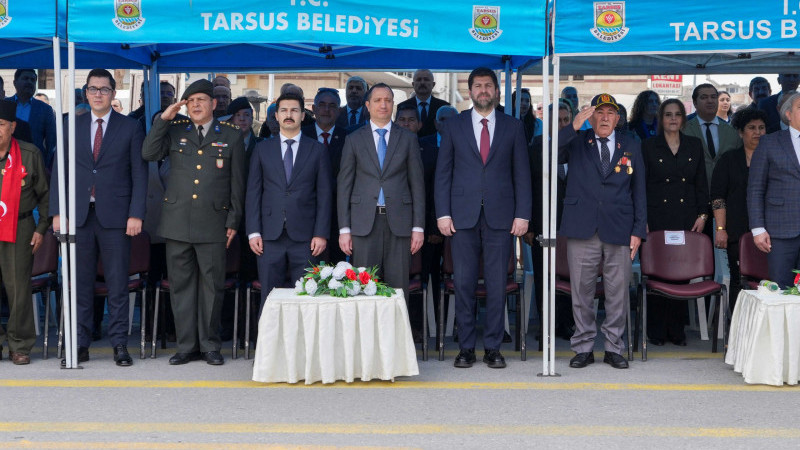 TARSUS’TA 17 MART COŞKUSU: ATATÜRK’ÜN GELİŞİNİN 103. YILI KUTLANDI
