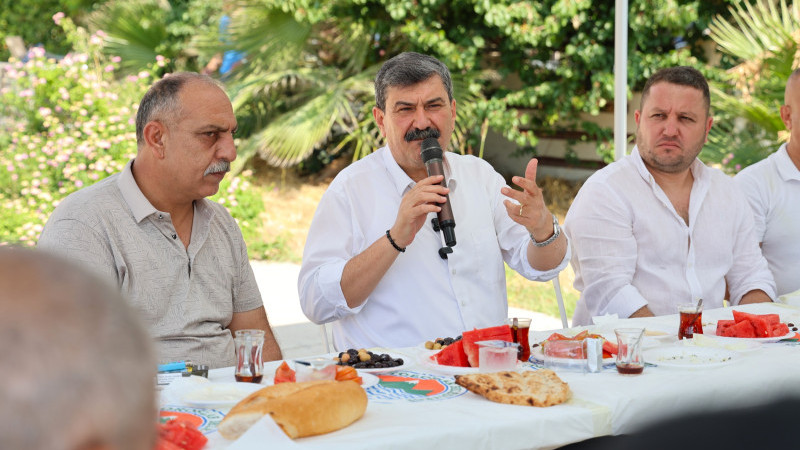 BAŞKAN YILDIZ, PAZARCI ESNAFIYLA BULUŞTU