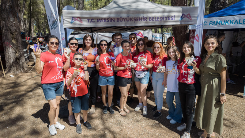 3. ULUSLARARASI ANTALYA YÖRÜK TÜRKMEN FESTİVALİ’NDE MERSİN RÜZGARI