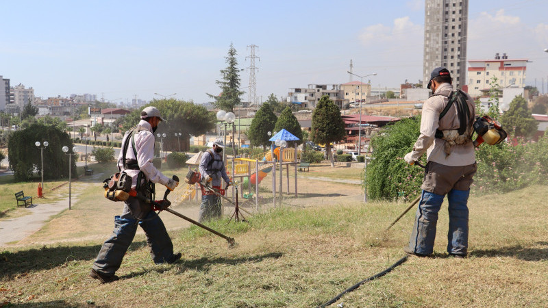 TOROSLAR’IN PARKLARINDA SONBAHAR HAZIRLIĞI 