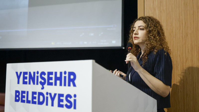 Yenişehir Belediyesinin çocuk sağlığı panelleri devam ediyor