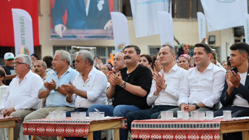 TOROSLAR’DA 2. ÜZÜM HASADI ETKİNLİĞİ BÜYÜK İLGİ GÖRDÜ  BAŞKAN YILDIZ: “ÜRETENİN GÜCÜNÜ ÖRGÜTLEYECEĞİ
