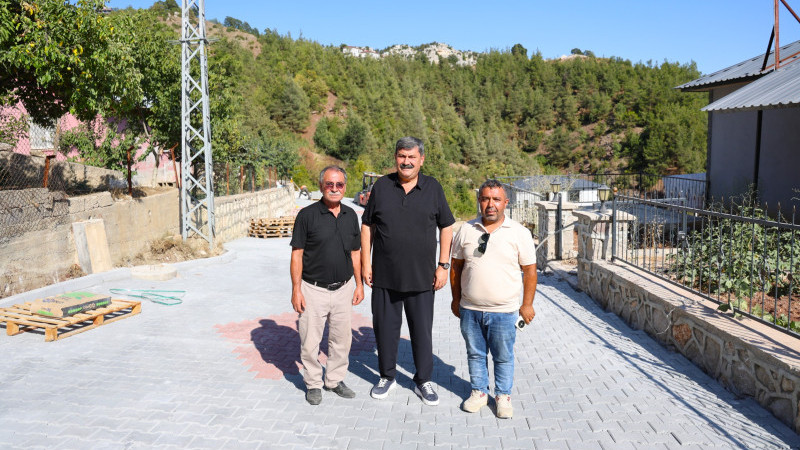BAŞKAN YILDIZ, GÖZNE’DE KİLİT PARKE YOL ÇALIŞMALARINI İNCELEDİ