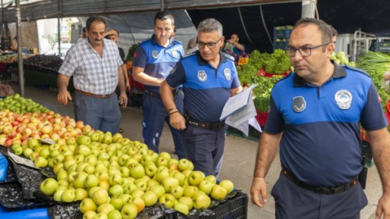 Yenişehir Belediyesi semt pazarlarında denetimlerini sürdürüyor