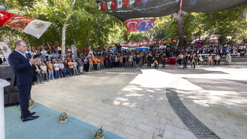 BAŞKAN SEÇER, ‘2. MUT ZEYTİN VE ZEYTİNYAĞI FESTİVALİ’NİN AÇILIŞINA KATILDI