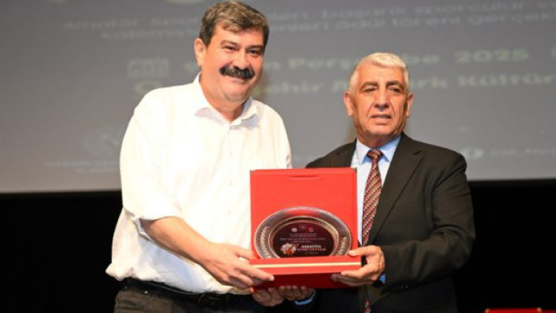 BAŞKAN YILDIZ’A, MERSİN SPORUNA DESTEK ÖDÜLÜ