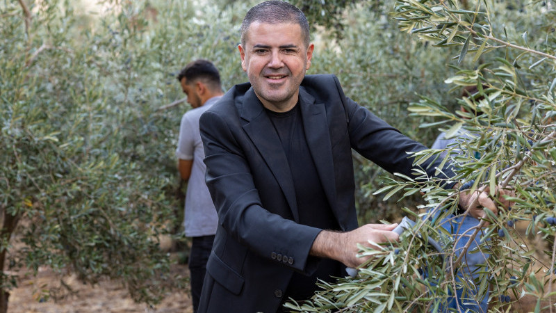 BİR DAL ZEYTİN, BİN UMUT, MEZİTLİ’DEN GELECEĞE DOKUNAN PROJE