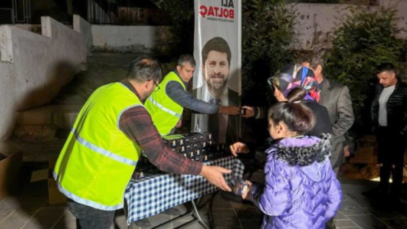 TARSUS’TA REGAİB KANDİLİ DAYANIŞMAYLA KARŞILANDI