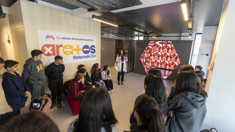 1 YAŞINI DOLDURAN ARATOS MATEMATİK EVİ BİNLERCE ÖĞRENCİYİ AĞIRLADI