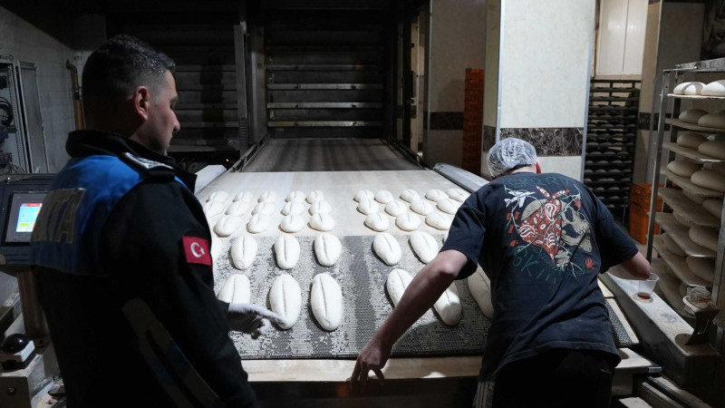 RAMAZAN’DA GIDA GÜVENLİĞİ SEFERBERLİĞİ: TARSUS’TA FIRINLARA SIKI DENETİM