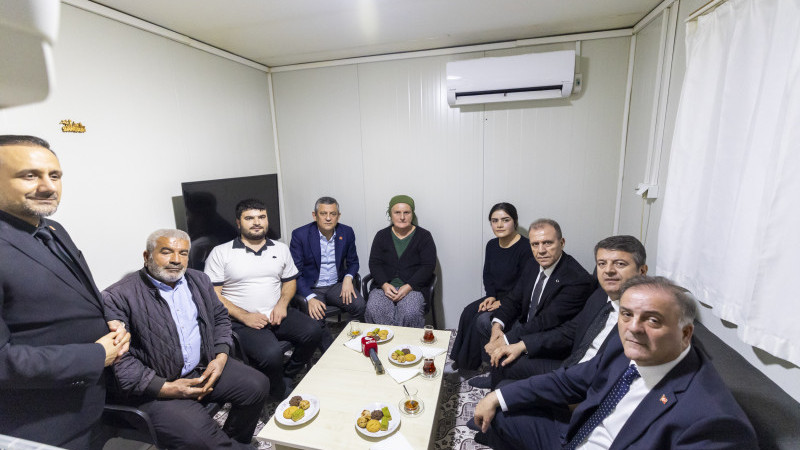 BAŞKAN SEÇER VE ÖZGÜR ÖZEL, 6 ŞUBAT’IN 3. YIL DÖNÜMÜNDE ADIYAMAN’DA