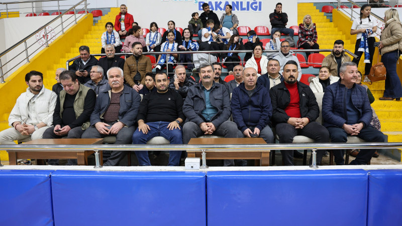 TOROSLAR’IN MELEKLERİ ZİRVEDE: KADIN HENTBOL TAKIMI PLAY-OFF’A YÜKSELDİ