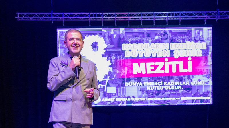 EMEKÇİ KADINLAR MEZİTLİ’DE BULUŞTU, KÜLTÜR MERKEZİ DOLUP TAŞTI