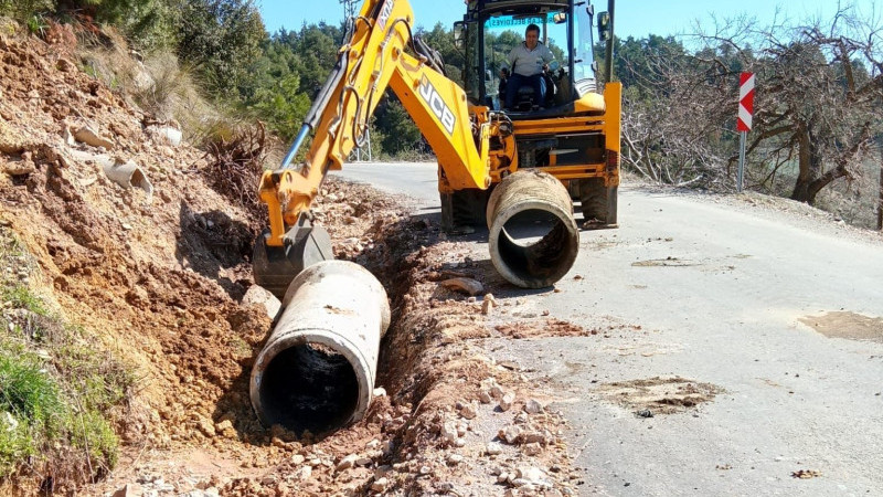 TOROSLAR BELEDİYESİ YAYLALARDA HİZMET ATAĞINI SÜRDÜRÜYOR