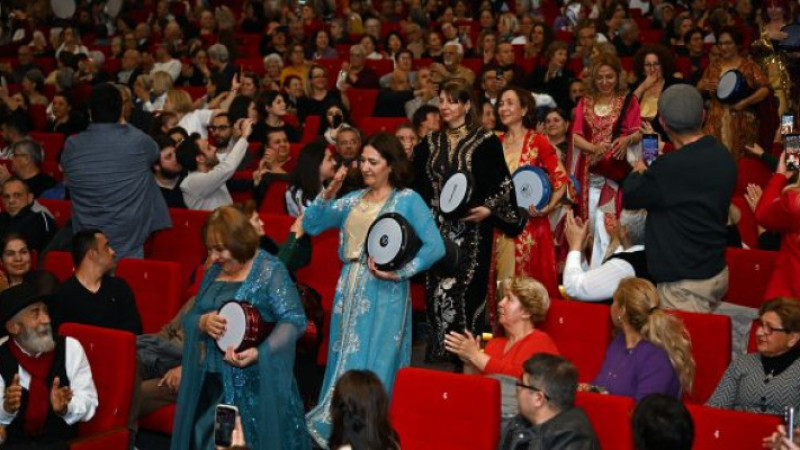 MERSİN BÜYÜKŞEHİR’DE KADINLARIN SESİ EZGİLER VE DANSLARLA YÜKSELDİ