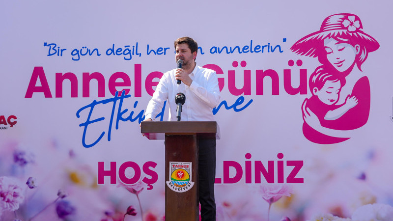 TARSUS’TA ANNELER GÜNÜNE YAKIŞAN BULUŞMA