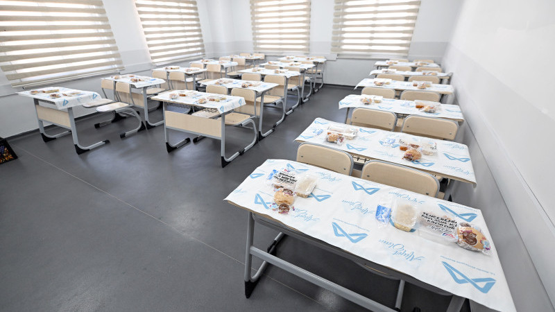 MERSİN BÜYÜKŞEHİR’İN KURS MERKEZLERİ İLE ÖĞRENCİLER YEMEĞİ DERT ETMİYOR
